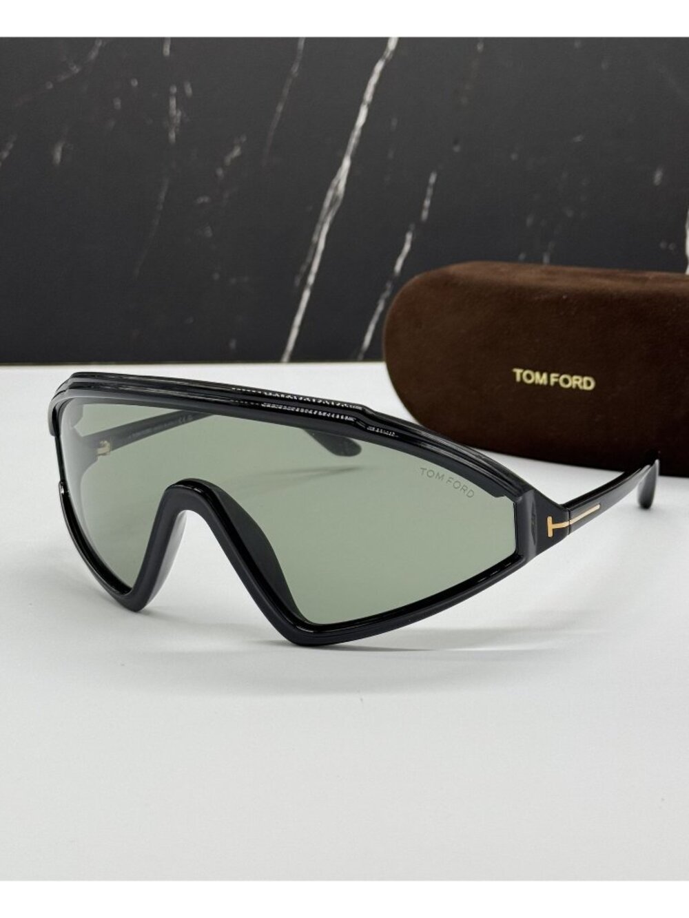 NWT Tom Ford Lorna TF1121 05A Sport Mask Black Green Sunglasses FT1121 05A